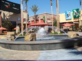 Water fountain in Tustin