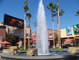 Water fountain in Tustin