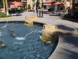 Water fountain in Tustin